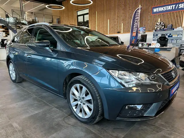 Seat Leon Leon view 3