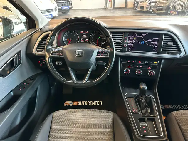 Seat Leon Leon view 8