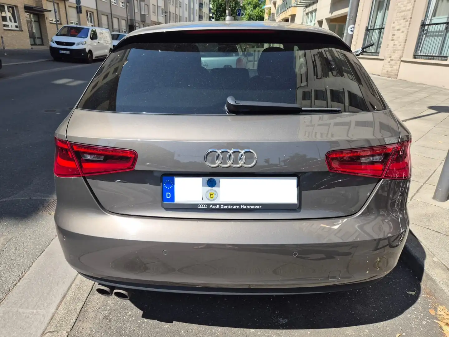 Audi A3 A3 Sportback Amb. 1.4 TFSI cod * 1.H * TÜV neu Grau - 2