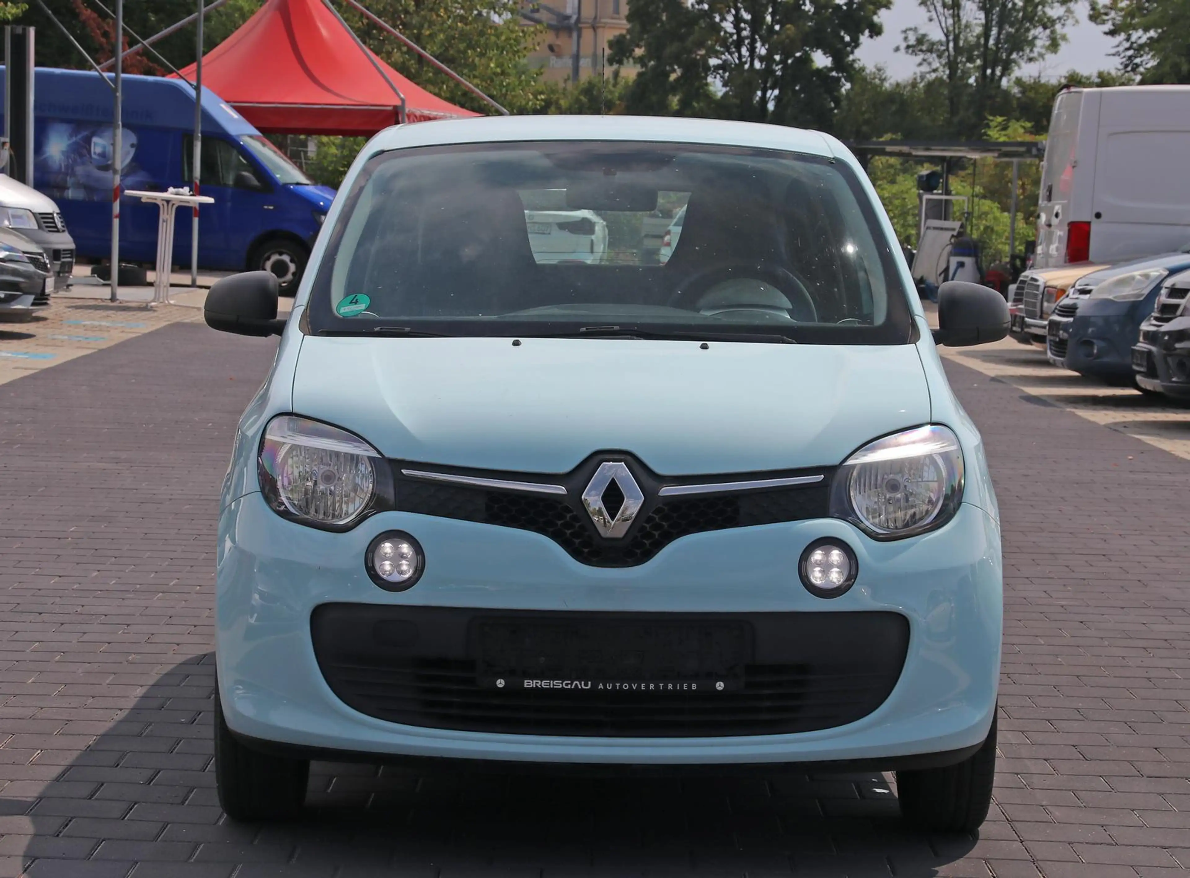 Renault Twingo 1.0 SCe Expression — photo 11