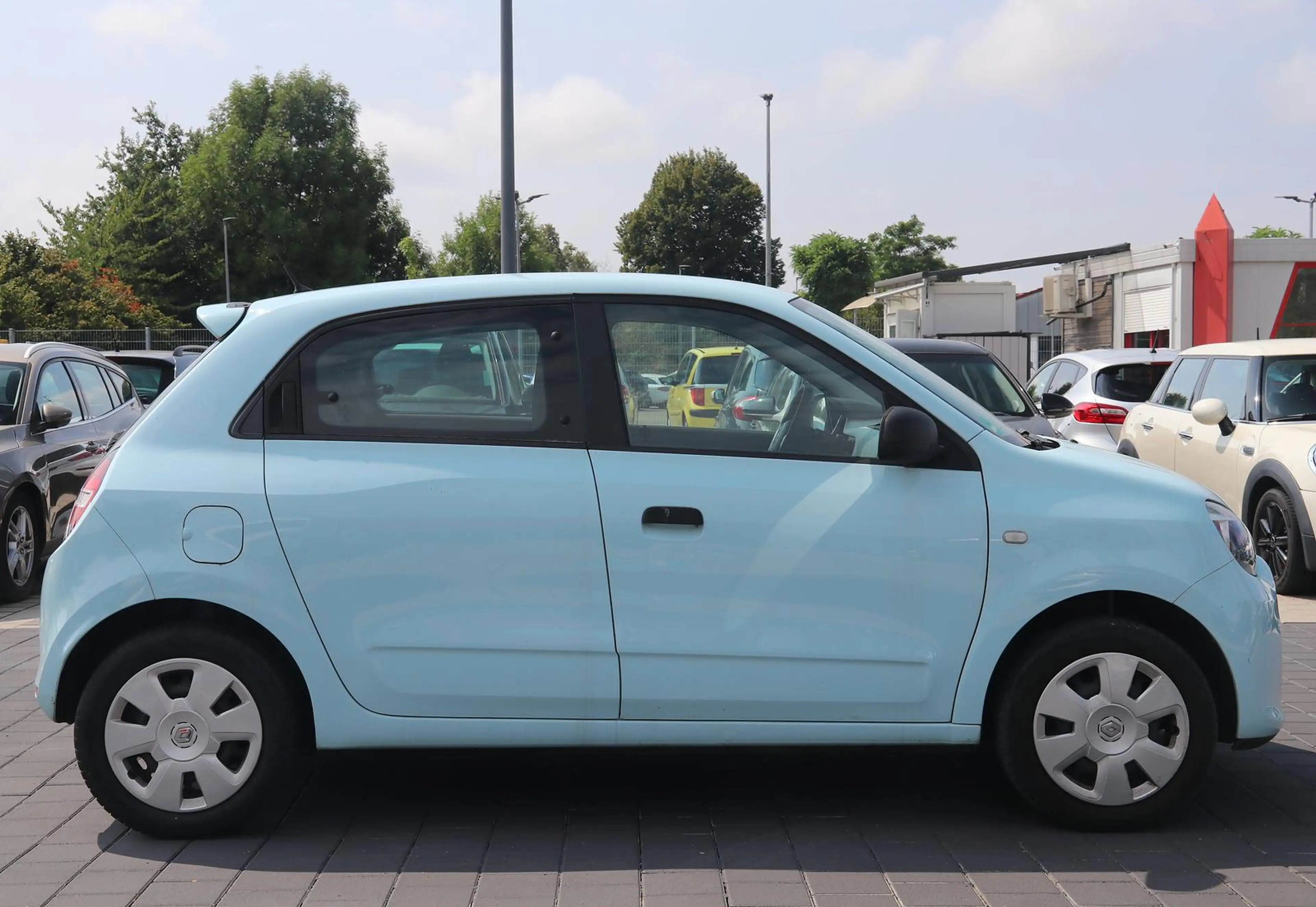 Renault Twingo 1.0 SCe Expression — photo 13