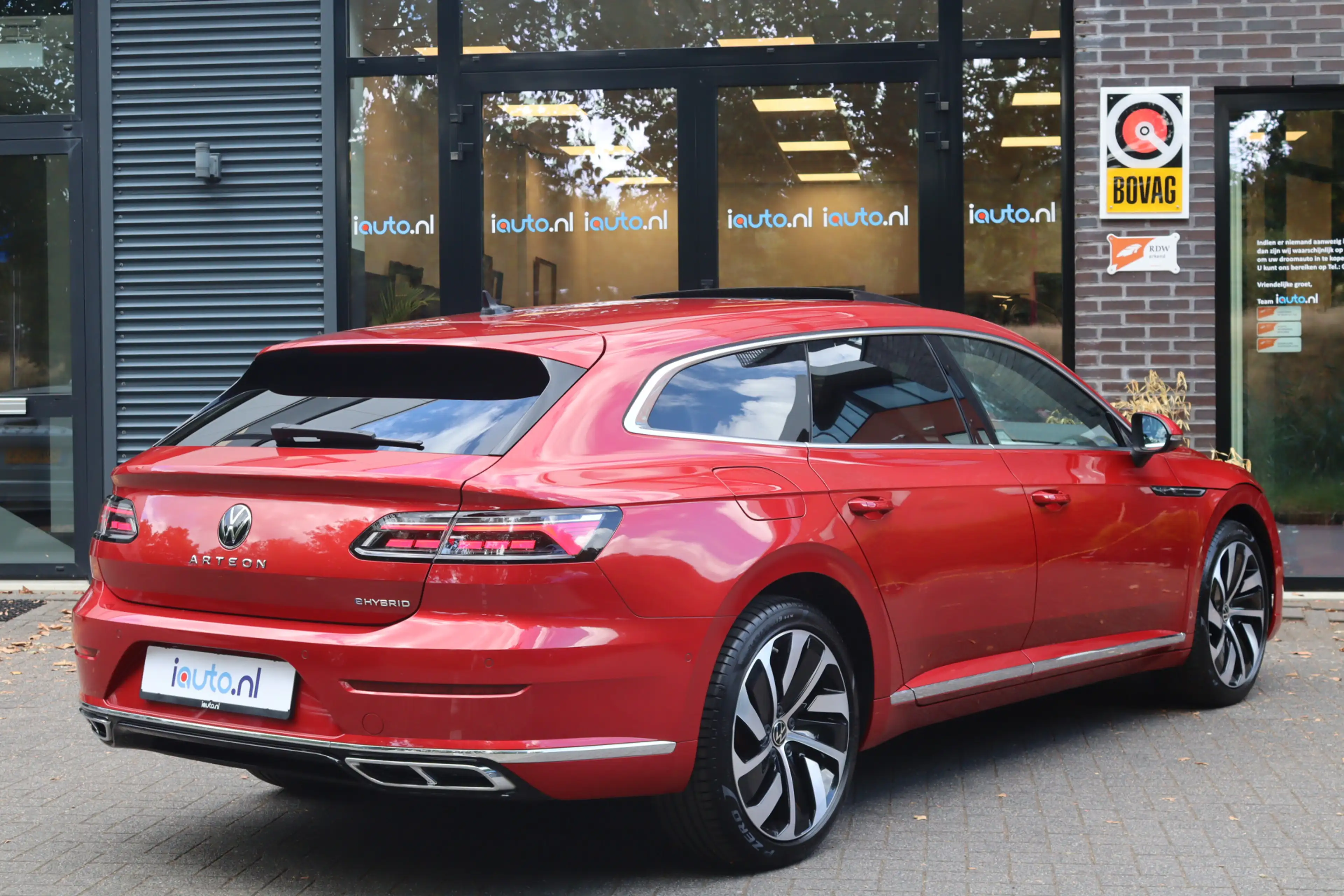 Volkswagen Arteon Shooting Brake 1.4 TSI eHybrid R-Line Pano/IQ.Ligh — photo 2