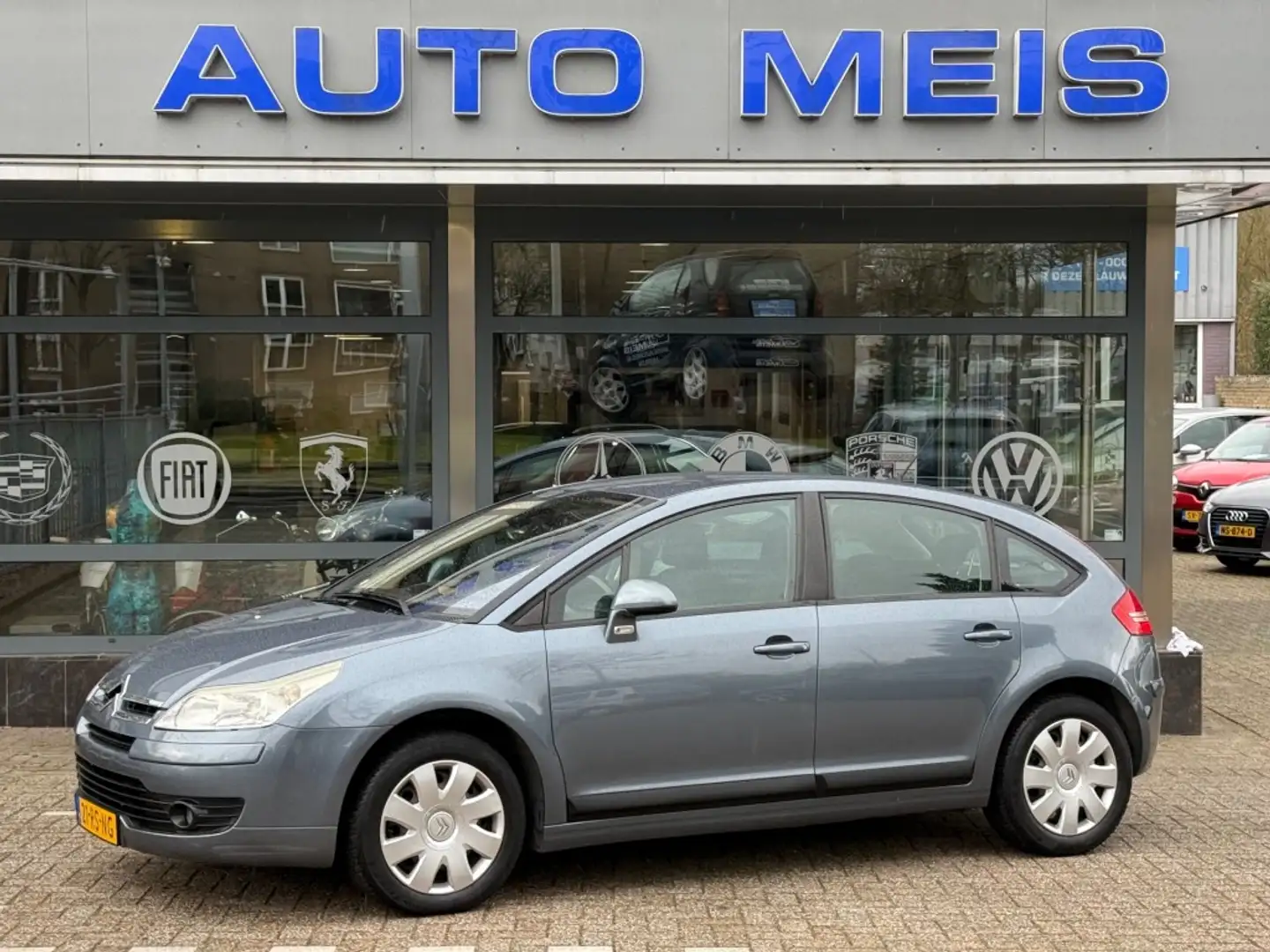 Citroen C4 1.6-16V Ligne Ambiance Clima Cruise Grijs - 1