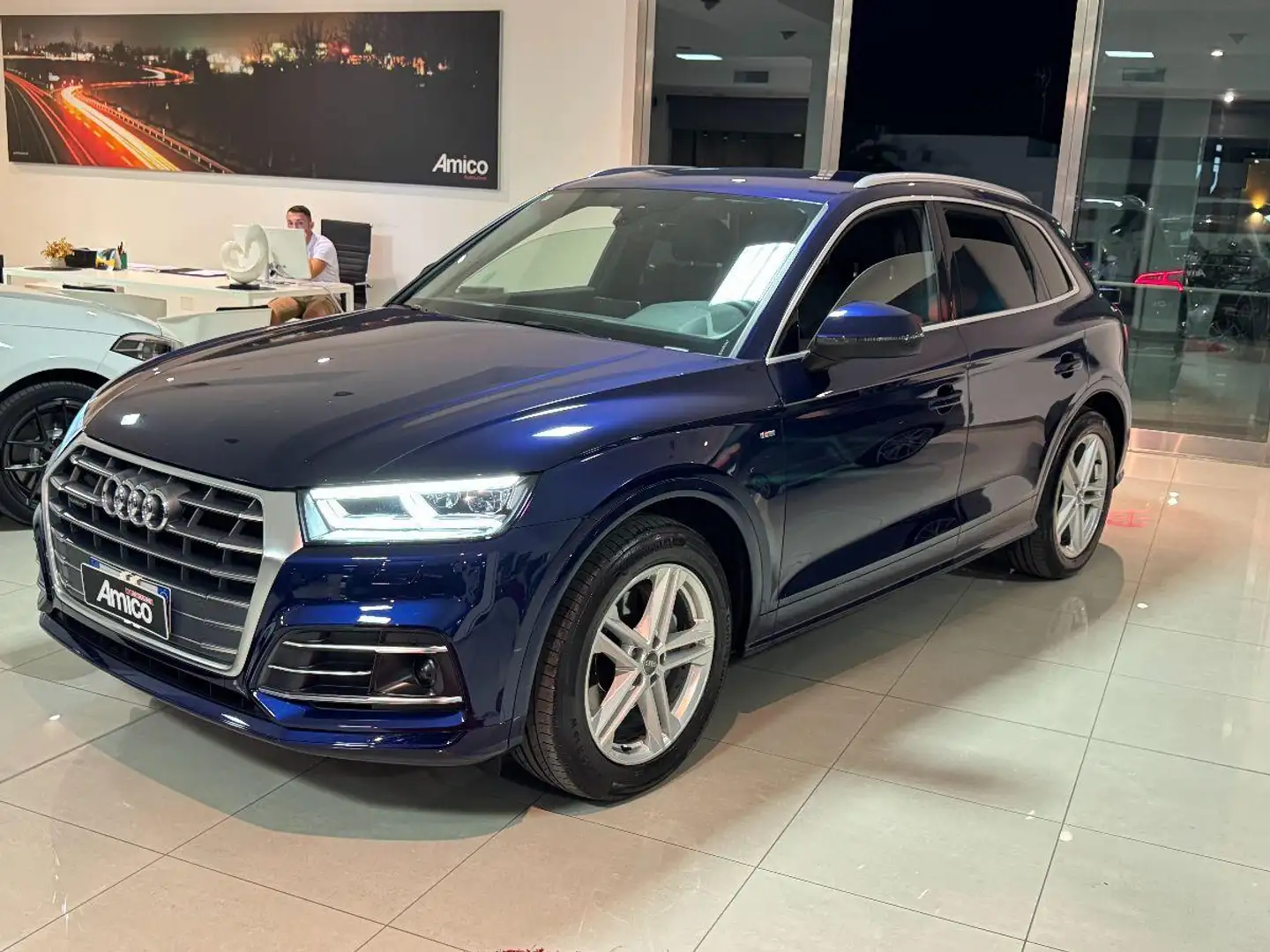 Audi Q5 2.0 TDI quattro S-tronic S-line Plus 106.000KM Azul - 2