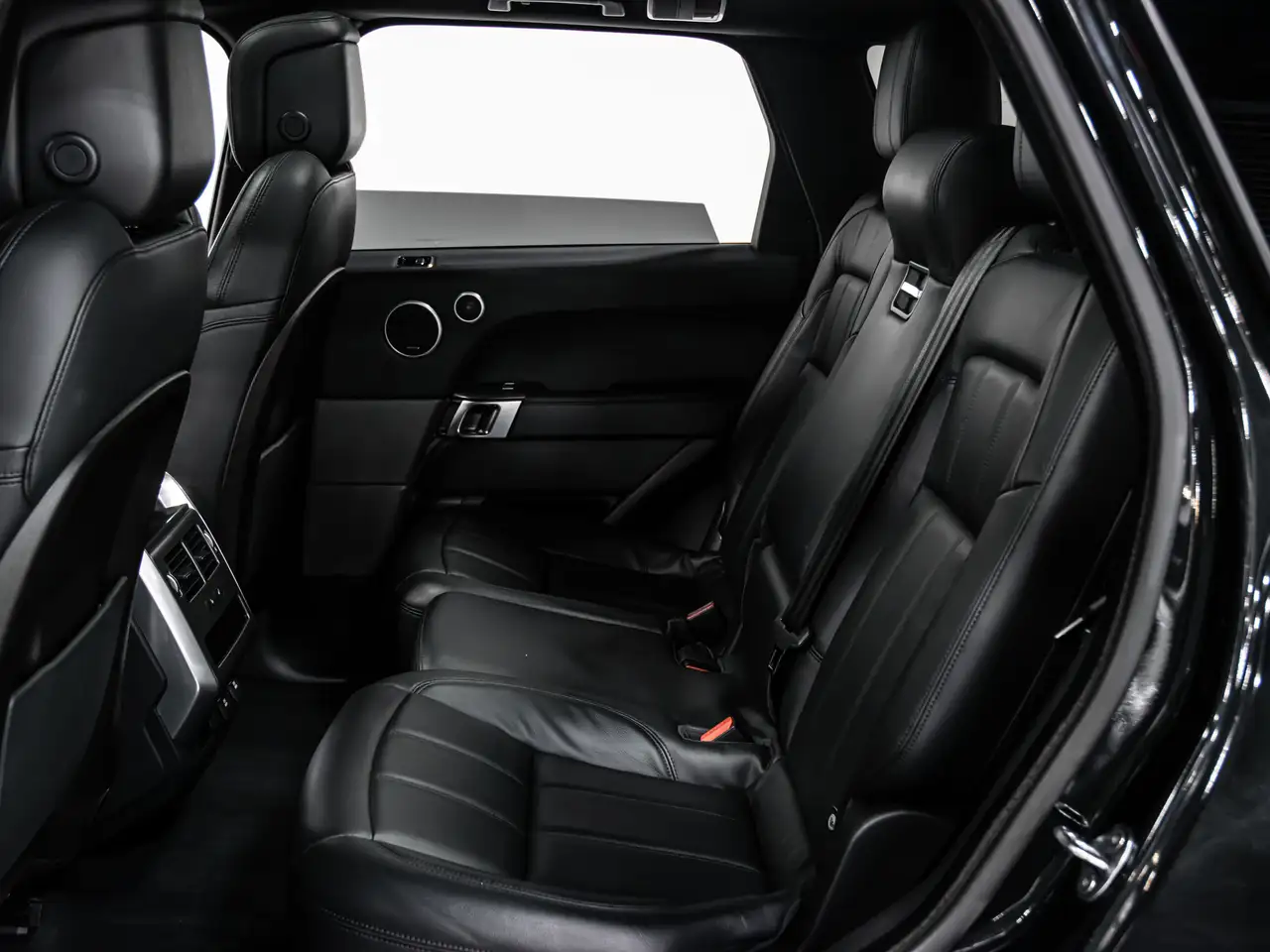 Land Rover Range Rover Sport снимка Land Rover Range Rover Sport