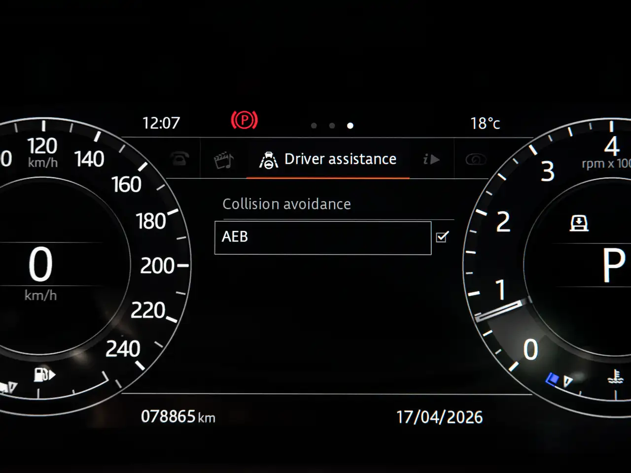 Land Rover Range Rover Sport снимка Land Rover Range Rover Sport