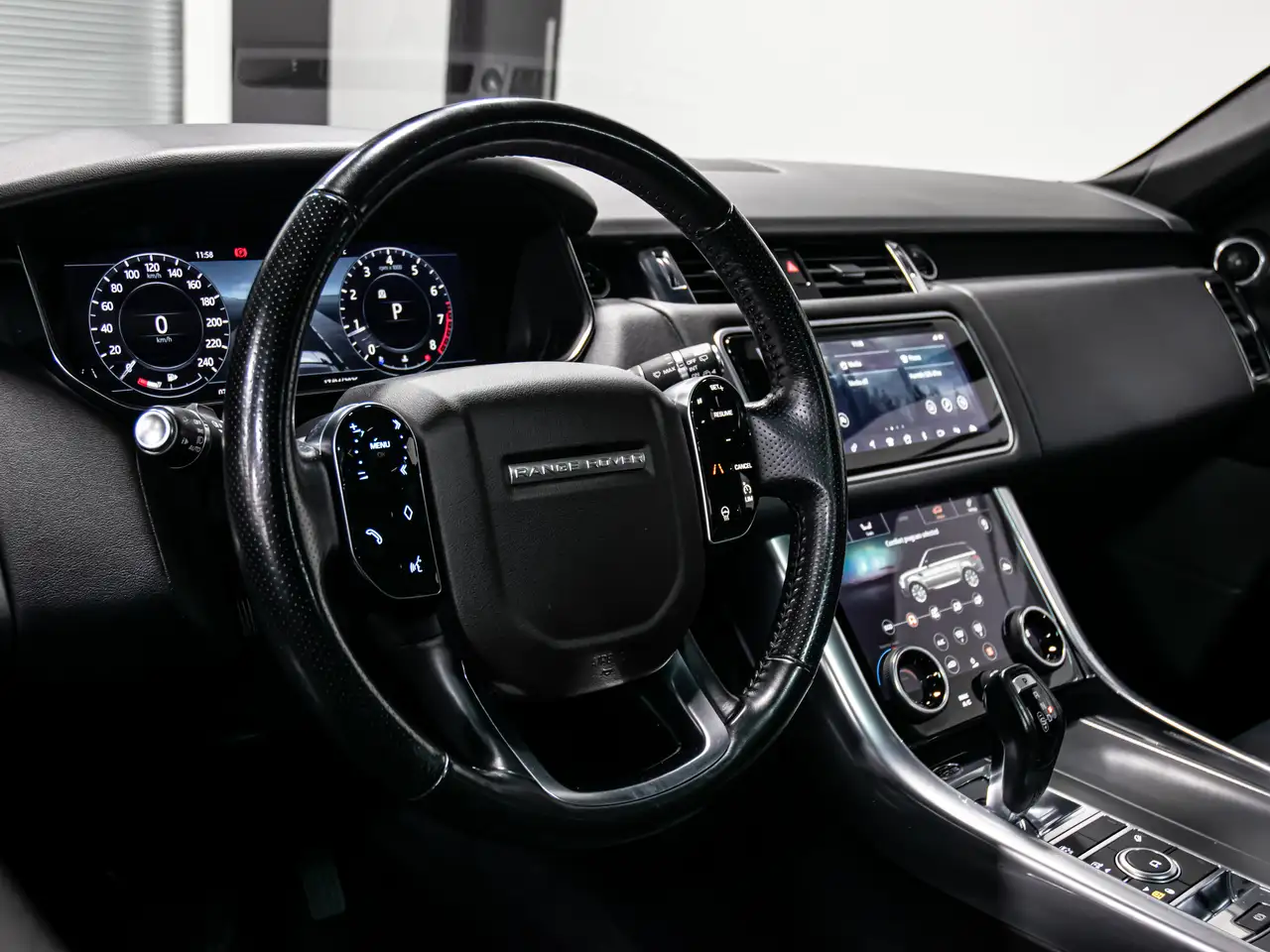 Land Rover Range Rover Sport снимка Land Rover Range Rover Sport