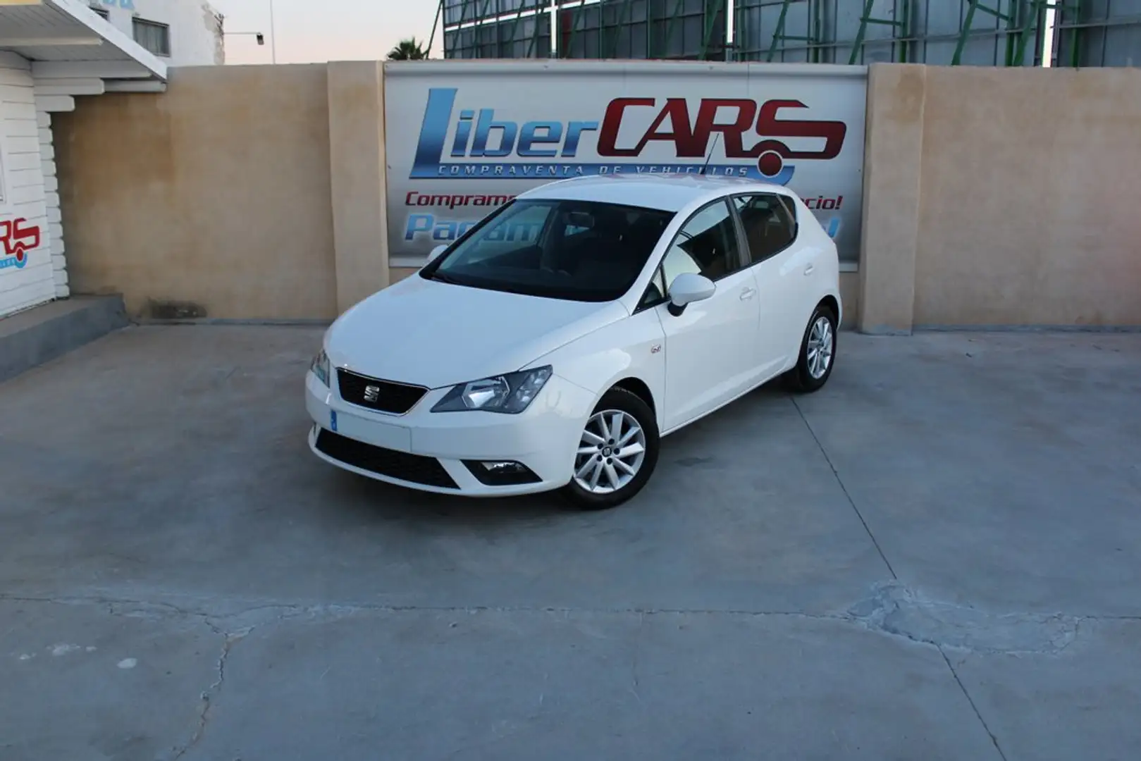 SEAT Ibiza 1.0 55kW (75CV) Style Wit - 2