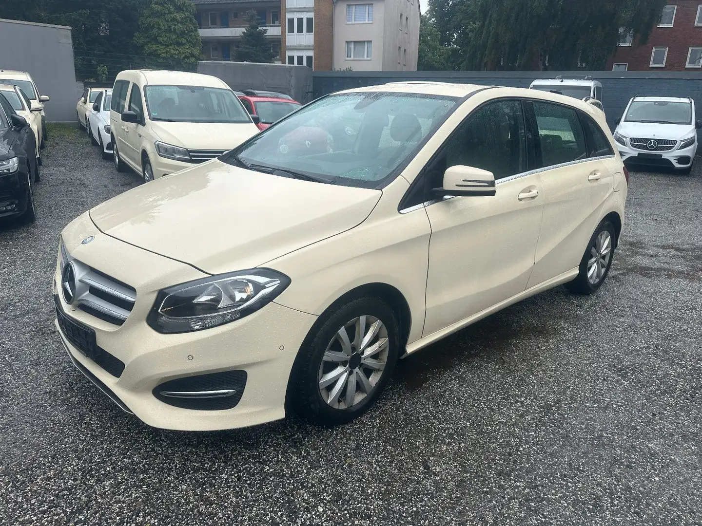 Mercedes-Benz B 180 CDI, Automatik, Parktronik Beige - 2