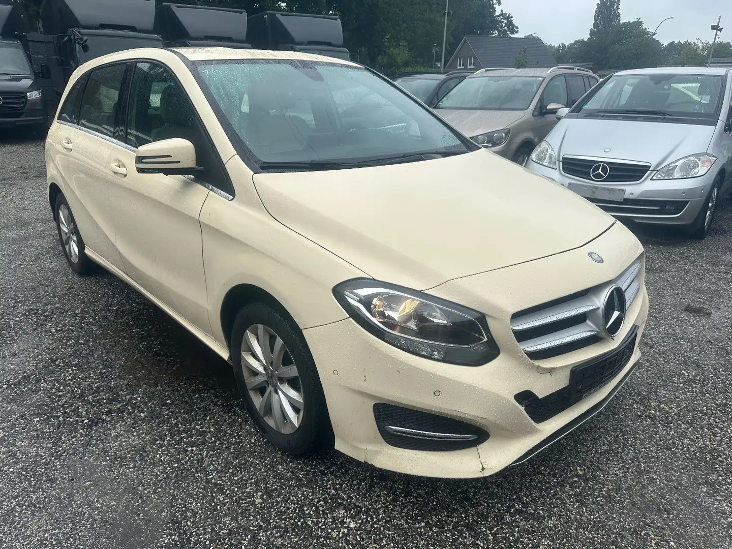 Mercedes-Benz B 180 CDI, Automatik, Parktronik Beige - 1