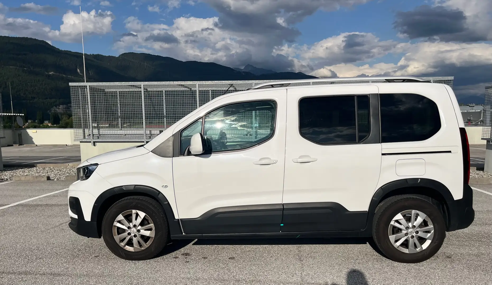 Peugeot Rifter Rifter 1,5 BlueHDI mit Panoramadach Weiß - 2