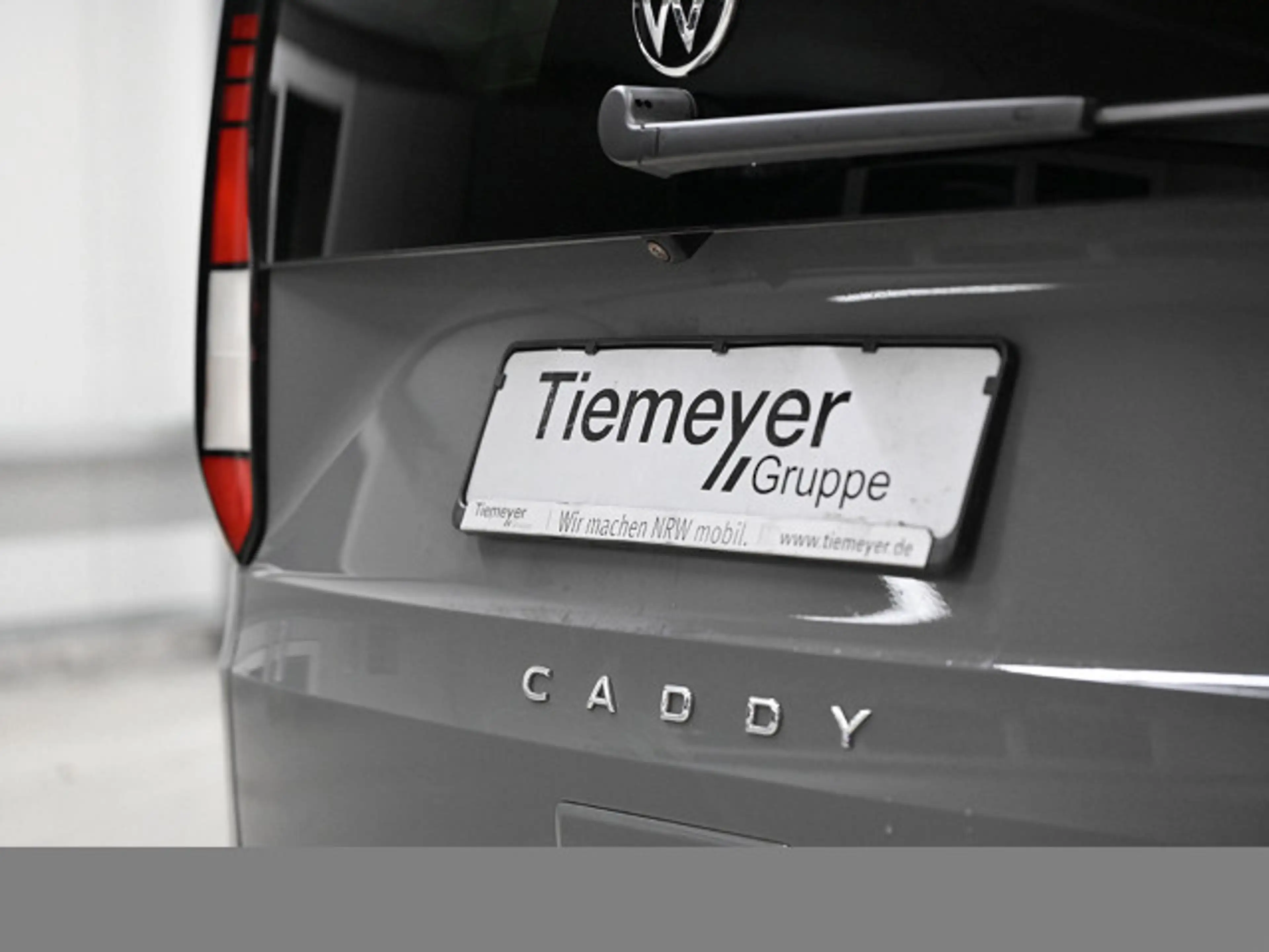 Volkswagen Caddy 1.5 TSI UPE 43.083€ GJR Klima W — photo 8