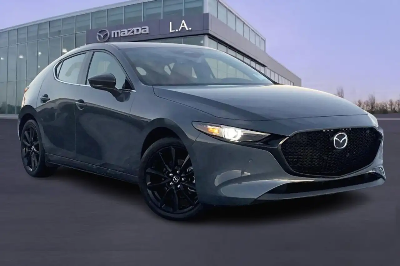Mazda 3 снимка Mazda 3