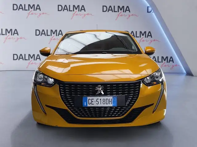 Peugeot 208 view 8