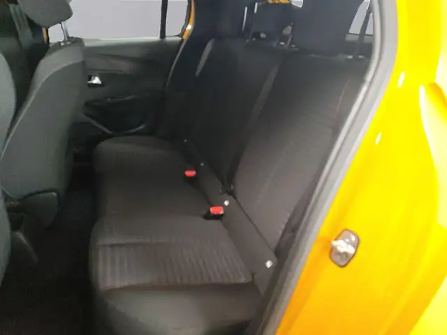 Peugeot 208 view 14