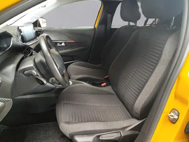 Peugeot 208 view 10