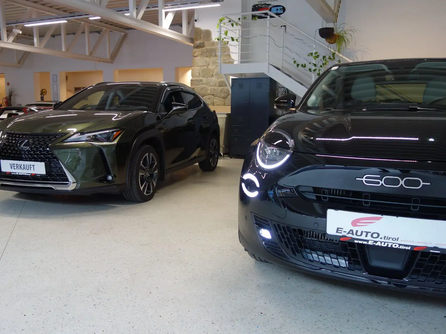 Fiat 600 Hybrid eDCT La Prima *TOP AUSSTATTUNG *CARPLAY *N Schwarz - 2