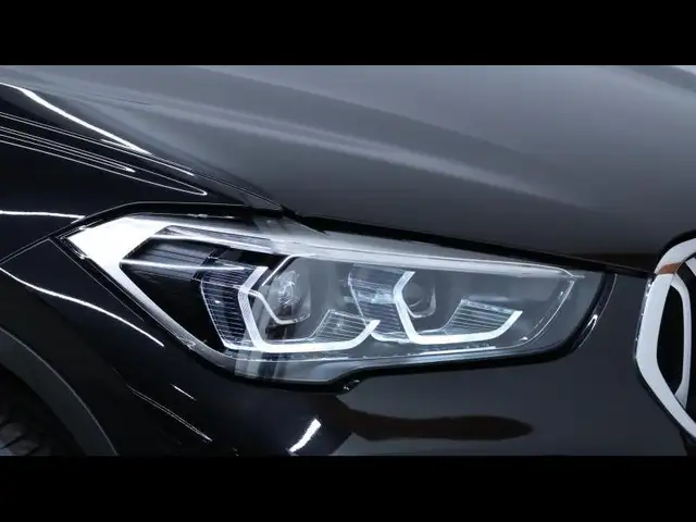 BMW X1 view 10