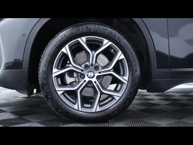 BMW X1 view 9