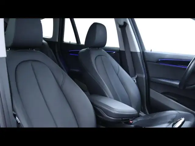 BMW X1 view 13