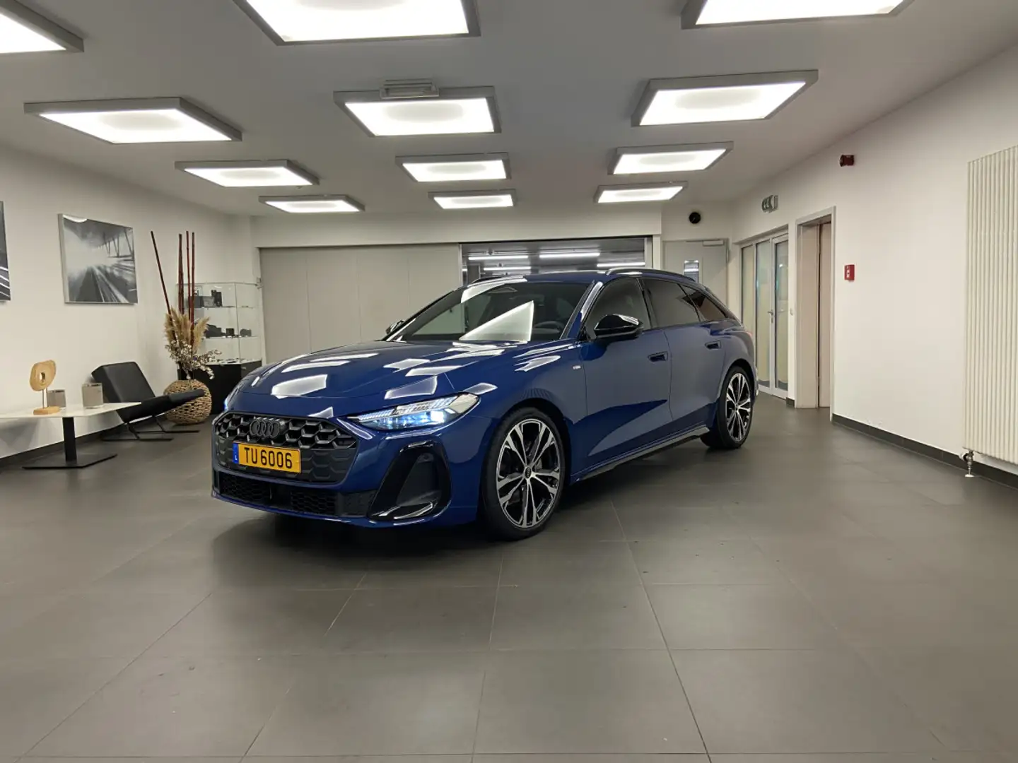 Audi A5 Avant S line TFSI quattro 204 CV S tronic Bleu - 1