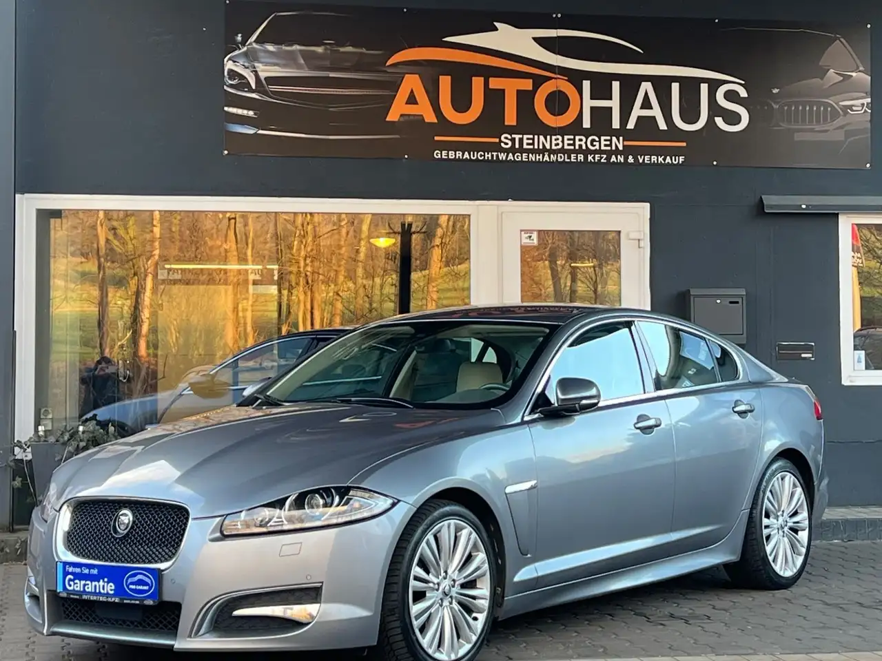 Jaguar XF