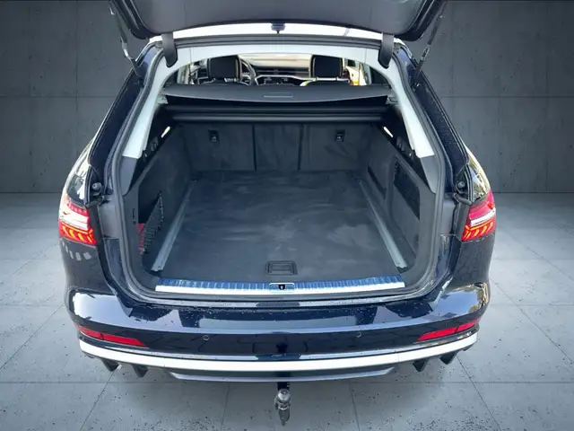 Audi S6 Avant view 14