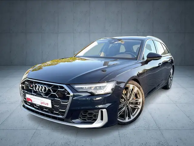 Audi S6 Avant view 2
