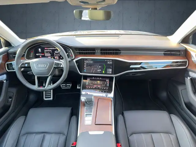 Audi S6 Avant view 12