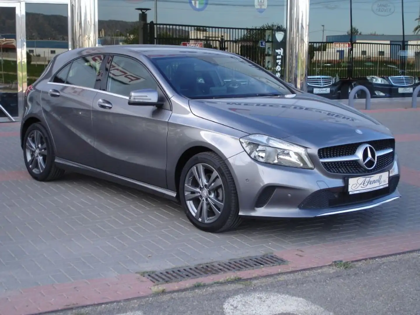 Mercedes-Benz A 200 200d 7G-DCT Gris - 1
