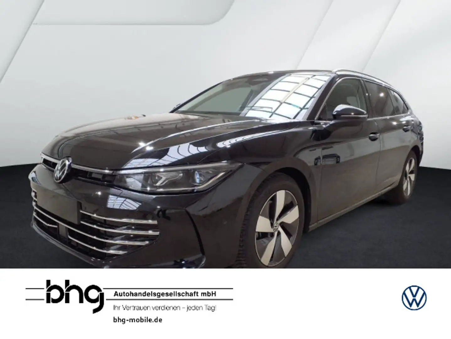 Volkswagen Passat Variant 2.0 TDI DSG Elegance AHK TrailerA Schwarz - 1