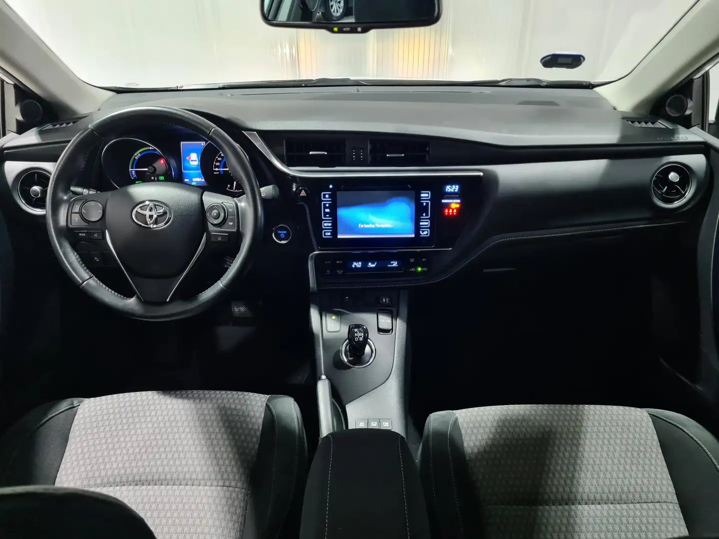 Toyota Auris 1.8 Hybrid Energy Plus | 1ste eigenaar | Stoelverw White - 2