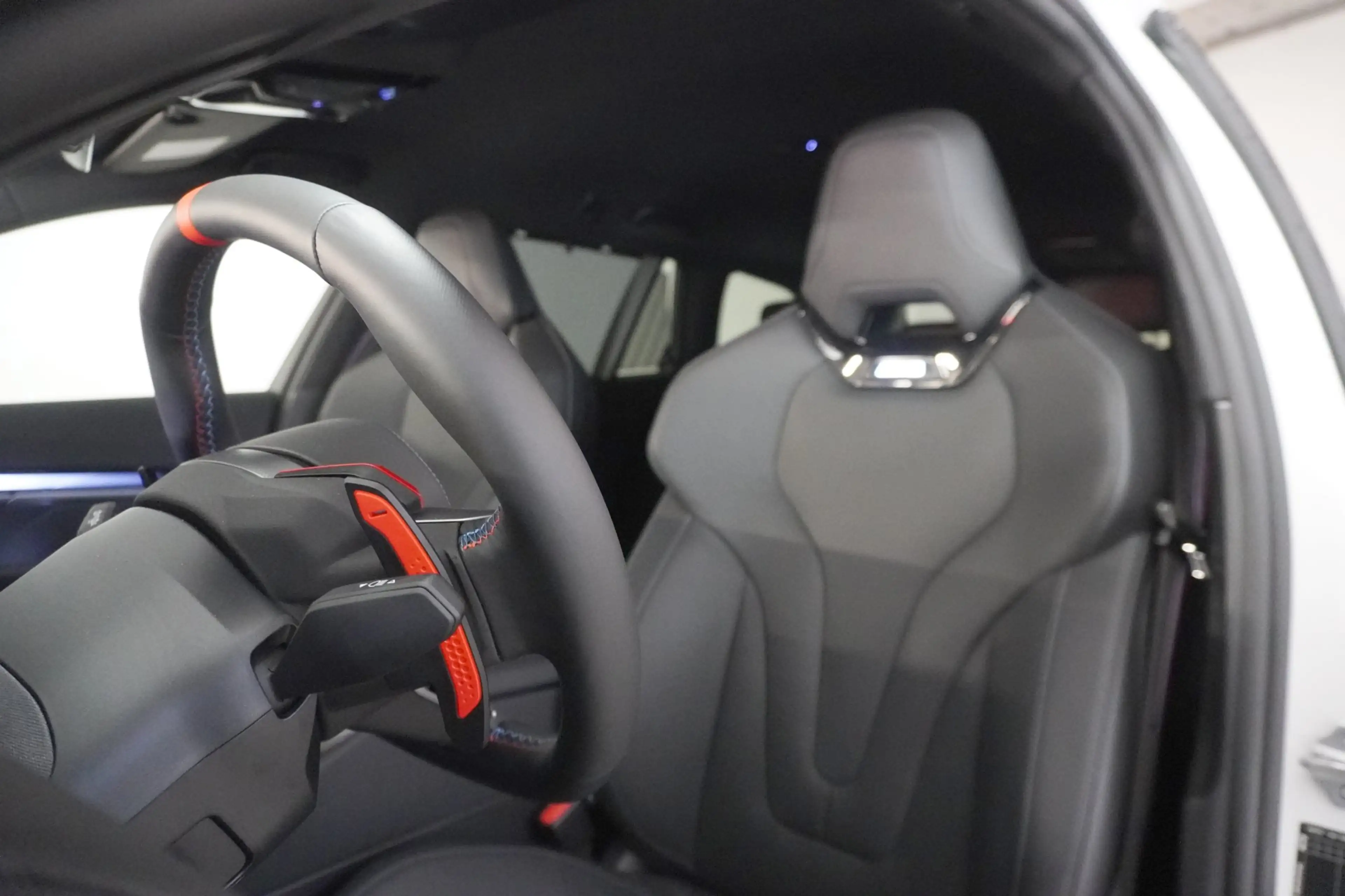 BMW M5 — photo 7