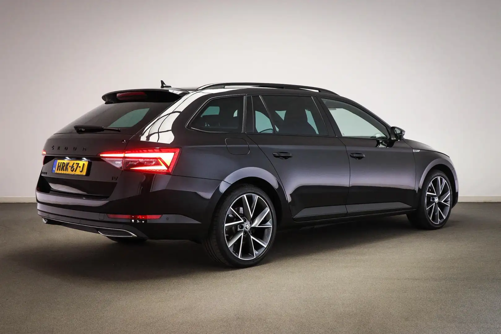 Skoda Superb Combi 1.4 TSI iV Sportline Business | Panoramadak Zwart - 2