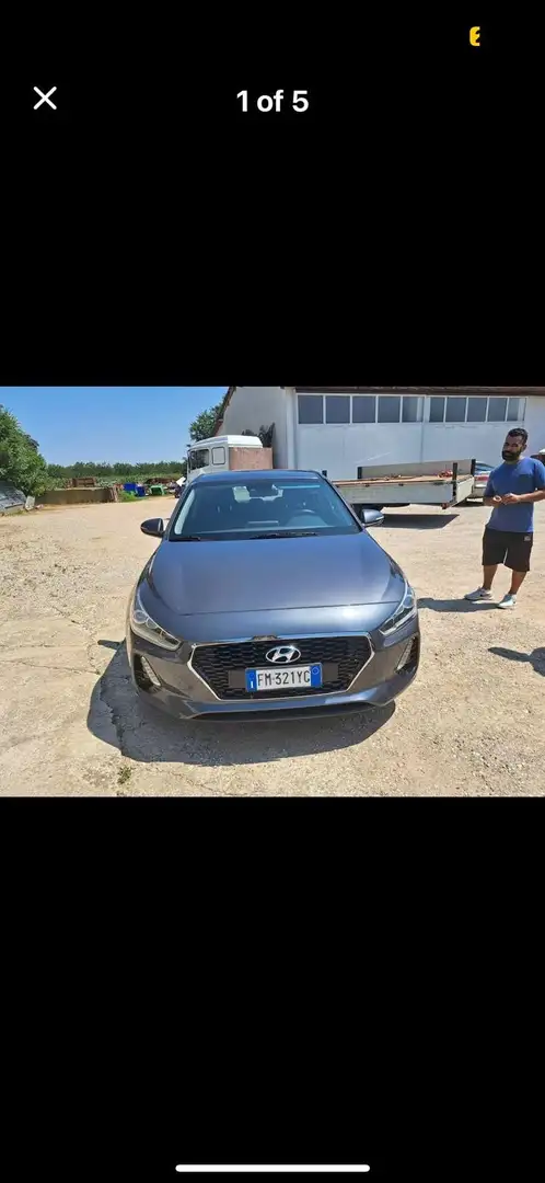 Hyundai i30 blue 1.6 CRDi Coupe Trend - 1