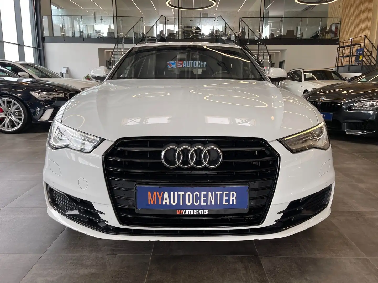 Audi A6 Avant 2.0 TDI ultra *S-LINE*NAVI*AHK*ACC*PDC* Blanco - 2