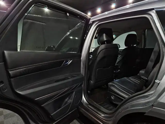 Genesis GV80 view 10