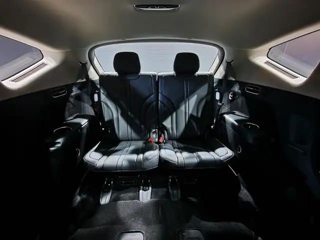 Genesis GV80 view 14