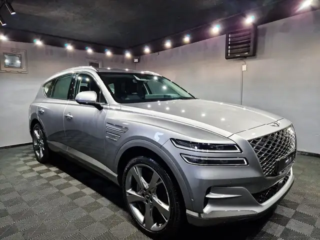 Genesis GV80 view 2