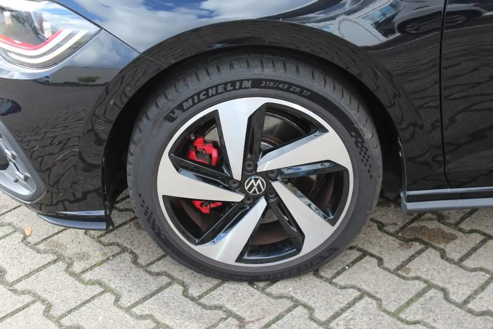 Volkswagen Polo GTI 2.0 TSI DSG Side Assist ACC Matrix Schwarz - 2