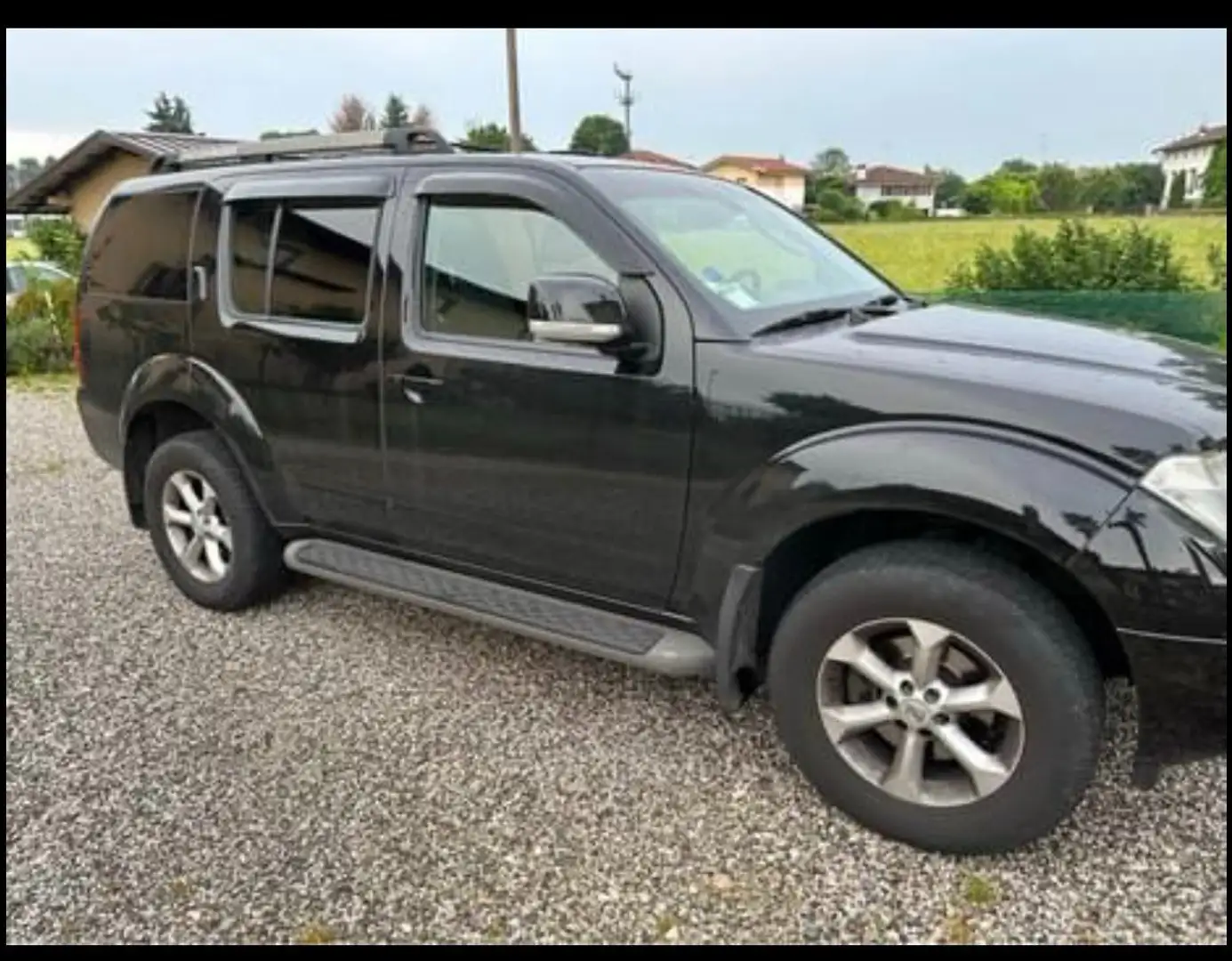 Nissan Pathfinder Pathfinder III 2005 2.5 dci SE Negro - 2