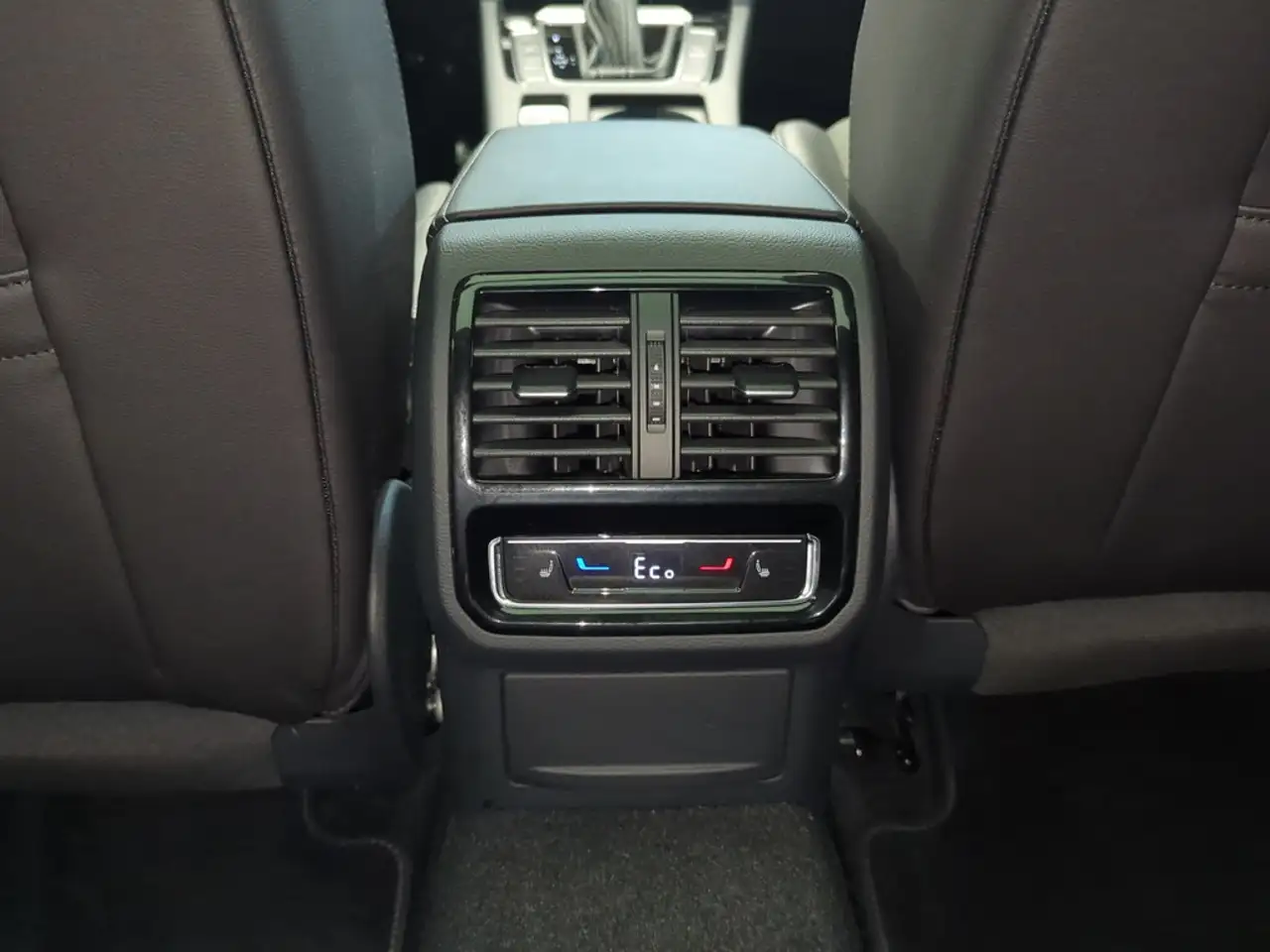 Volkswagen Arteon SB 1.4 eHybrid R-Line DSG AHK+Navi+Matrix, миниатюра 25
