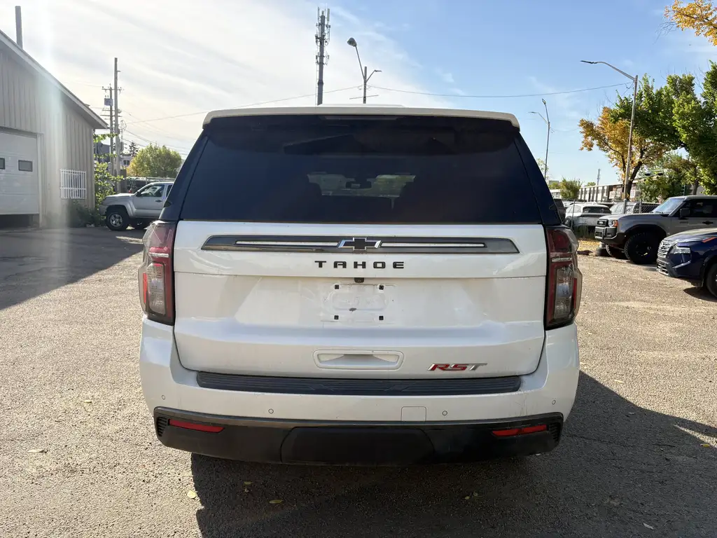 2022 Chevrolet Tahoe RST | CarPlay | Power Liftgate | Tri-Zone Climate — photo 7