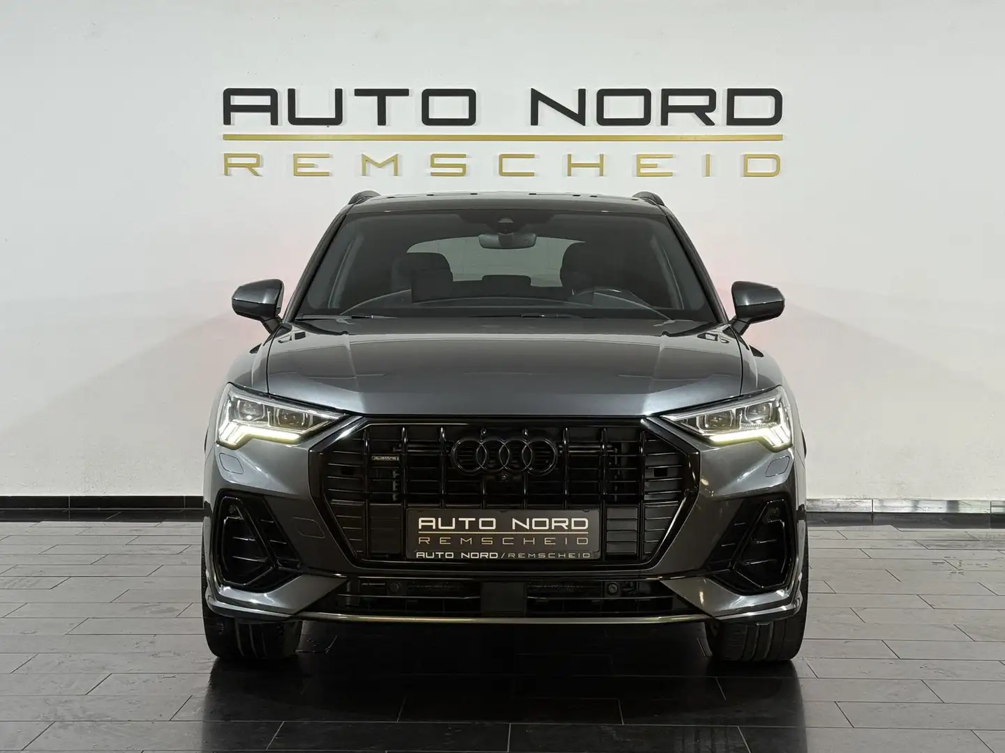 Audi Q3 45 TFSI quat.*S-line*Matrix*B&O*360°*DAB* Schwarz - 2
