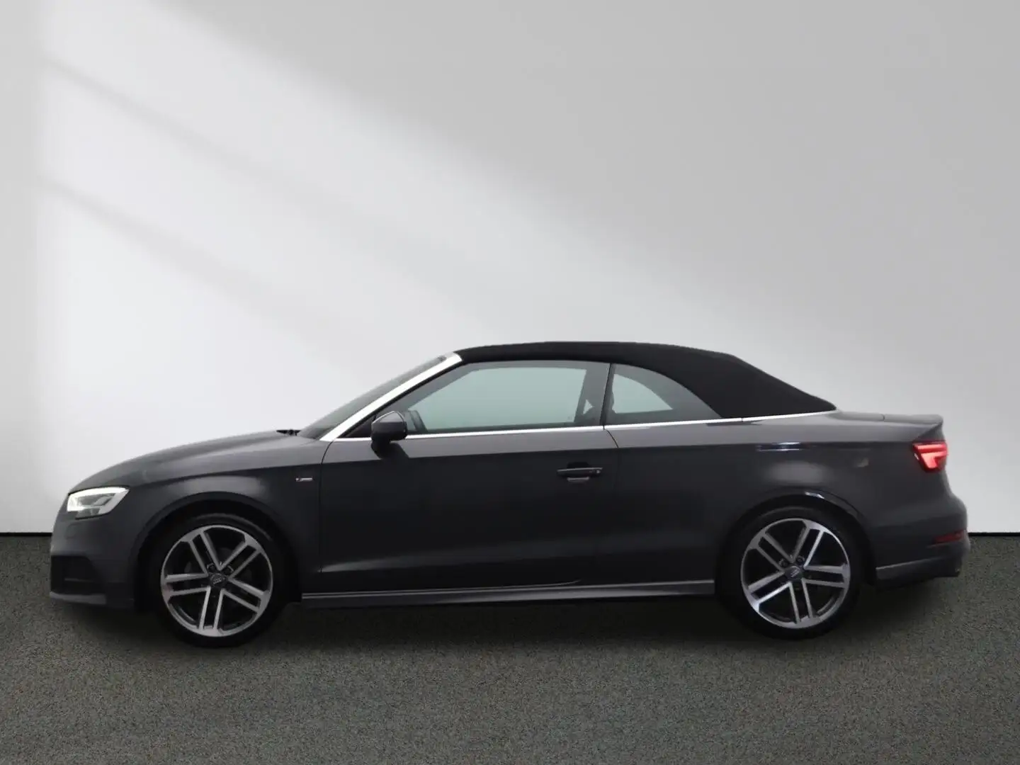 Audi A3 Cabriolet 35 TFSI S-Line LED MMIplus RFK Gris - 2
