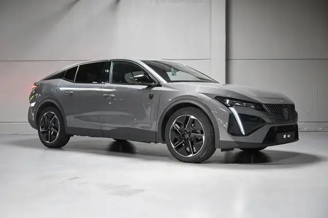 Peugeot 408 GT Hybrid 145 e-DCS6 /CAM 360/ CUIR ALCANTARA