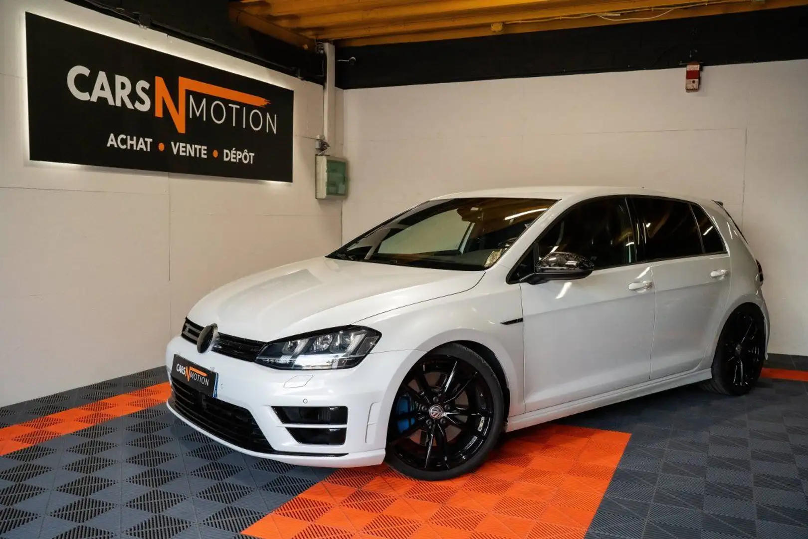 Volkswagen Golf VII R 2.0 TSI 300ch 4Motion 5p KW pilotées / Ligne Remus - Française Weiß - 1