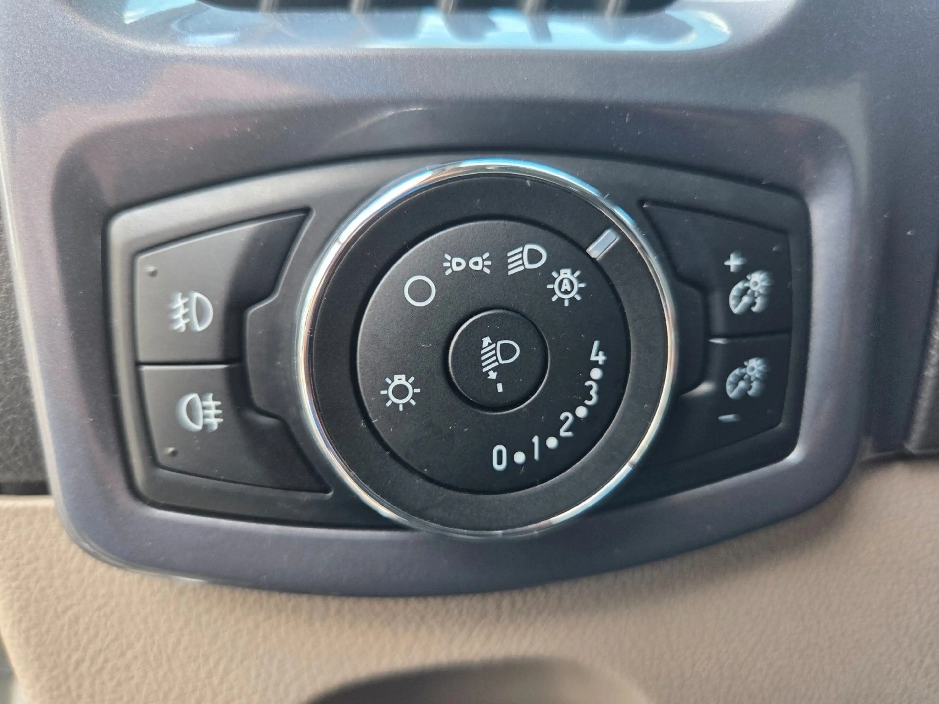 Ford Tourneo Custom L2 Autom. Ahkpl. Allwetter — photo 32