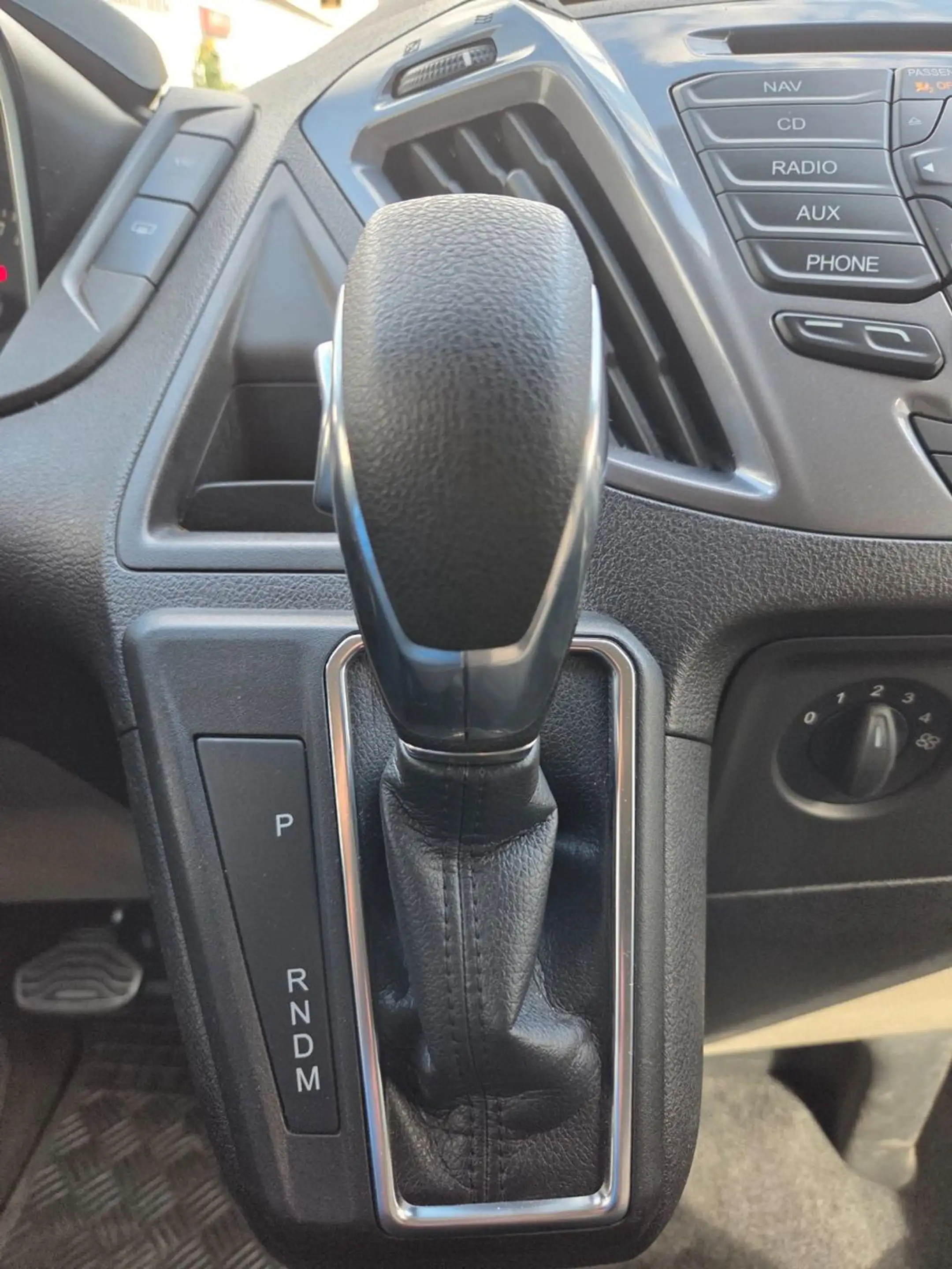 Ford Tourneo Custom L2 Autom. Ahkpl. Allwetter — photo 35