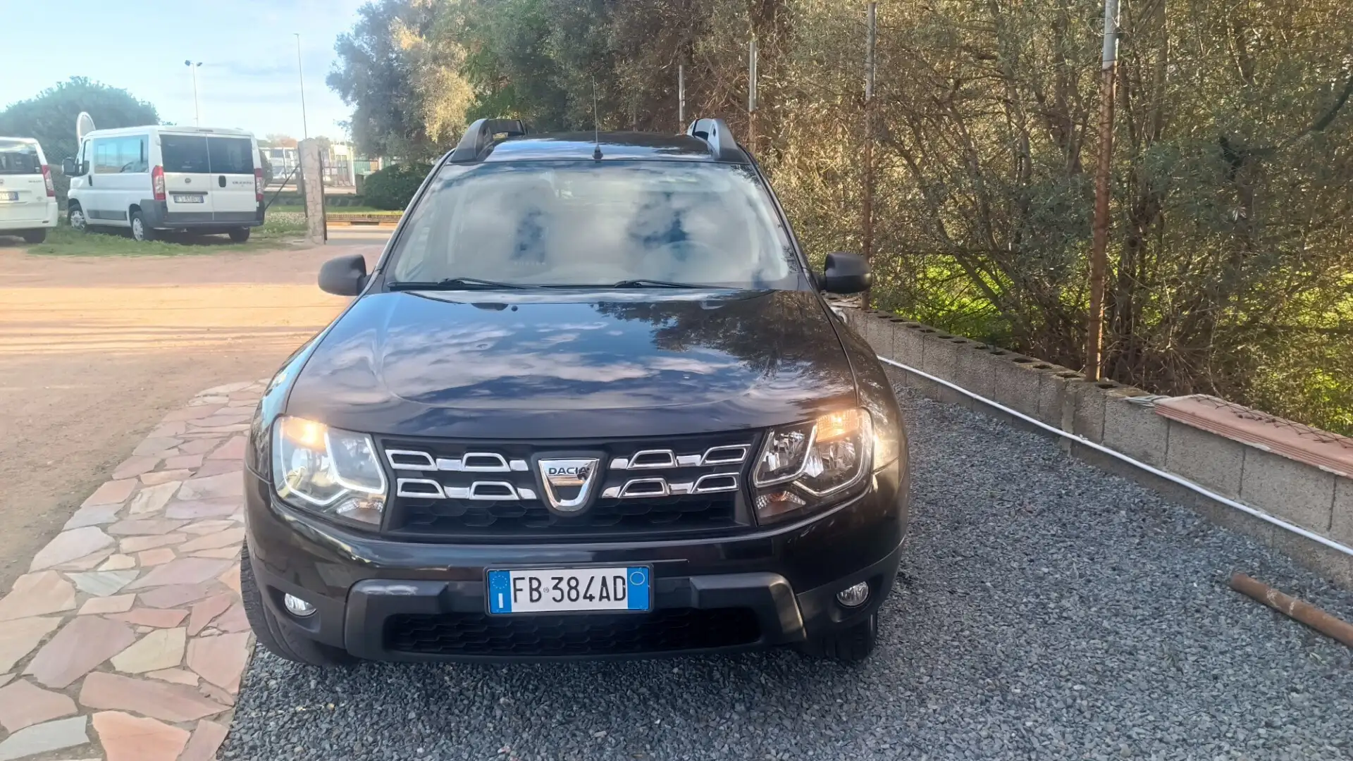 Dacia Duster Duster 1.6 115CV Start&Stop 4x2 Lauréate Negro - 2